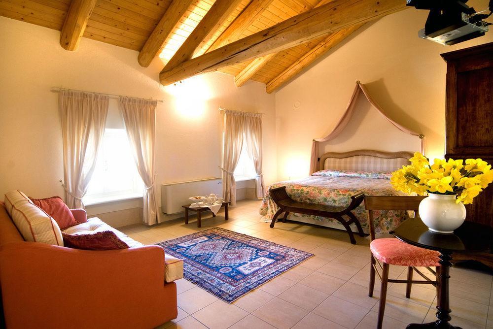 B&B Fior Di Farine La Morra Exterior photo